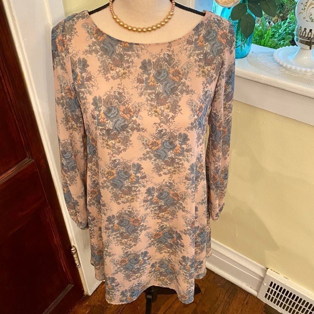 *Dusty Rose* 🌺COQUETTE-Style🌺 Cottagecore Floral Chic  Dress Sz M